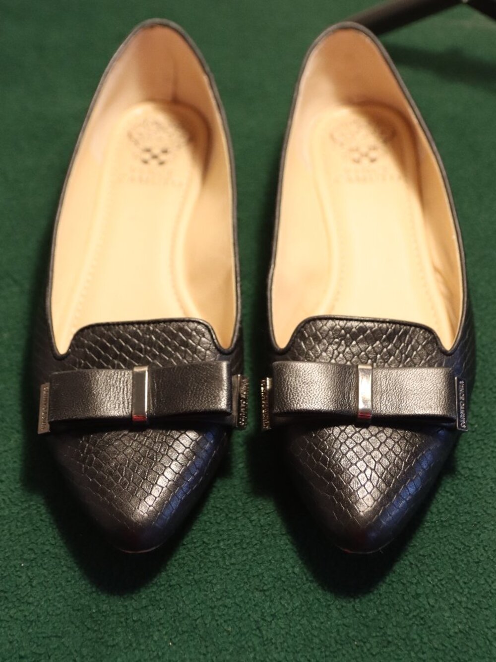 Vince Camuto Rowley Black Snake Embossed Leather Flats Front Bow Size 9